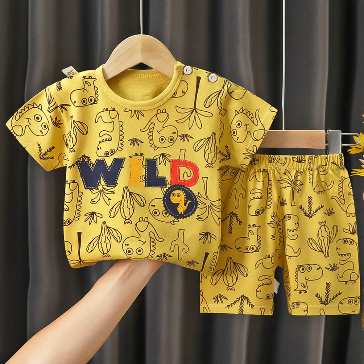 bebeshki-detski-komplekt-wild-dino (2)